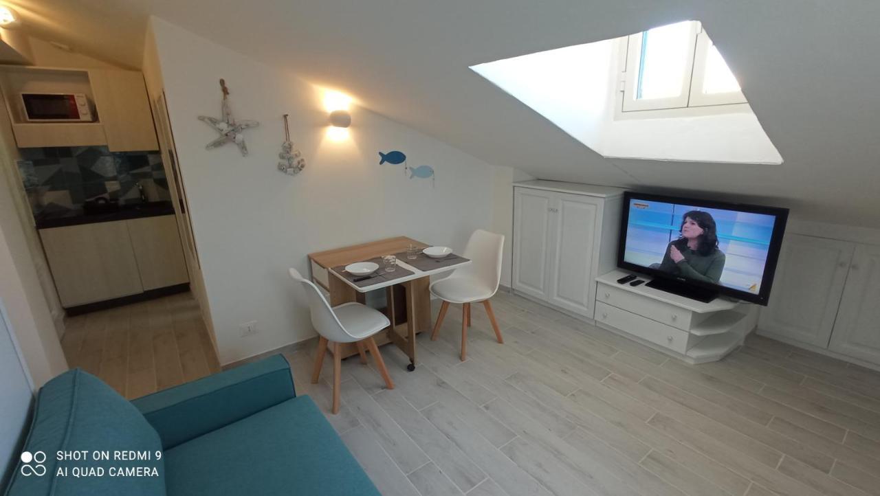 Monolocale Mansarda A Porto Santo Stefano Argentario Apartman Kültér fotó
