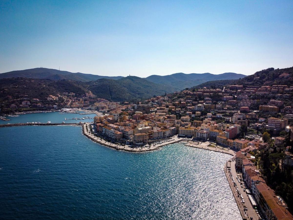 Monolocale Mansarda A Porto Santo Stefano Argentario Apartman Kültér fotó