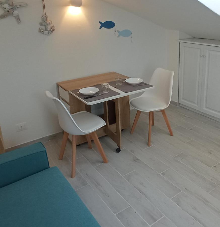 Monolocale Mansarda A Porto Santo Stefano Argentario Apartman Kültér fotó